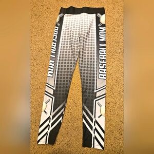 Baseball Mom leggings - size M